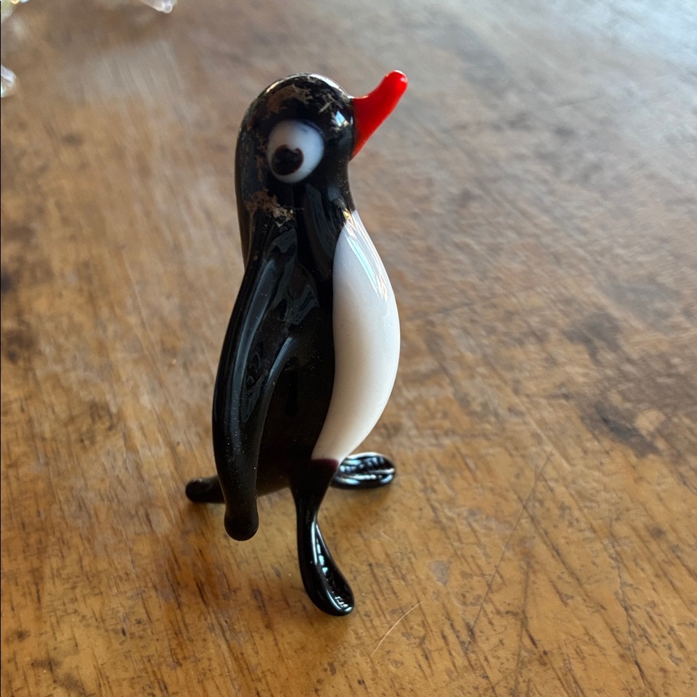 Glass Penguin Figurine - Black and White
